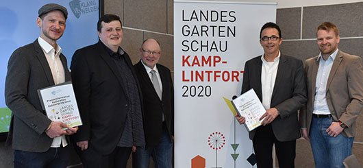 Klanghelden mit Laga-Geschäftsführung und Bürgermeister 